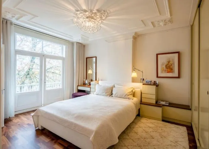 The Elegant Apartman *