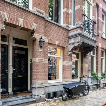 The Elegant Apartament *